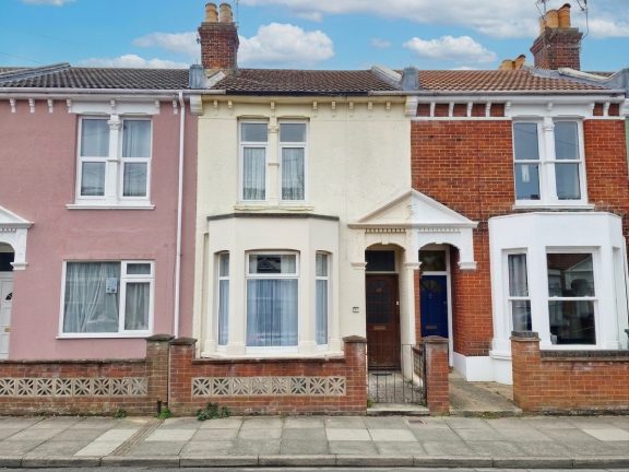 Queens Road Image